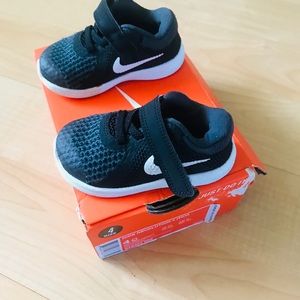 Infant nike shoes